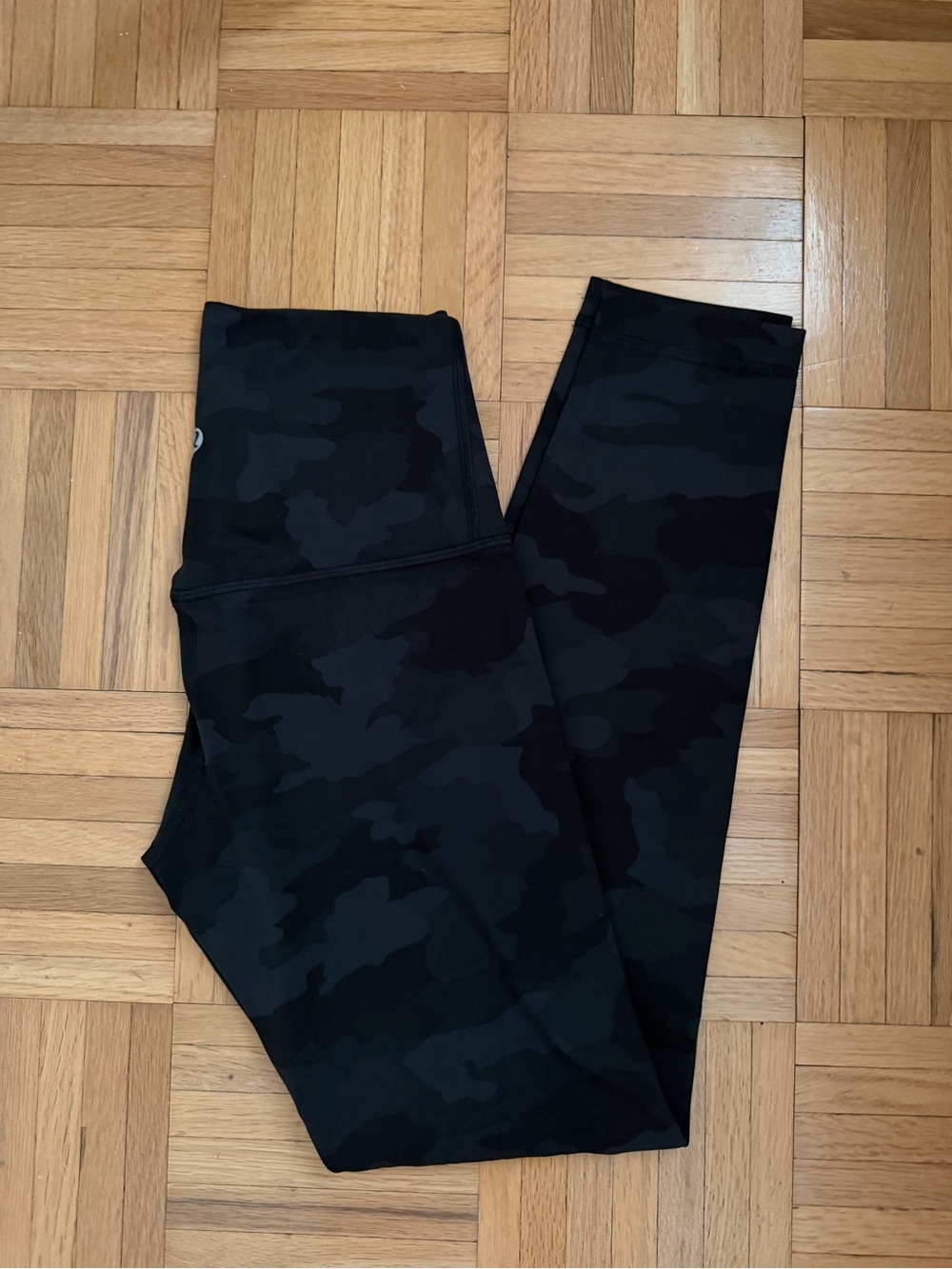 Lululemon Align Pant 25" in Heritage 365 Camo Deep Coal Multi - Picture 3 of 7